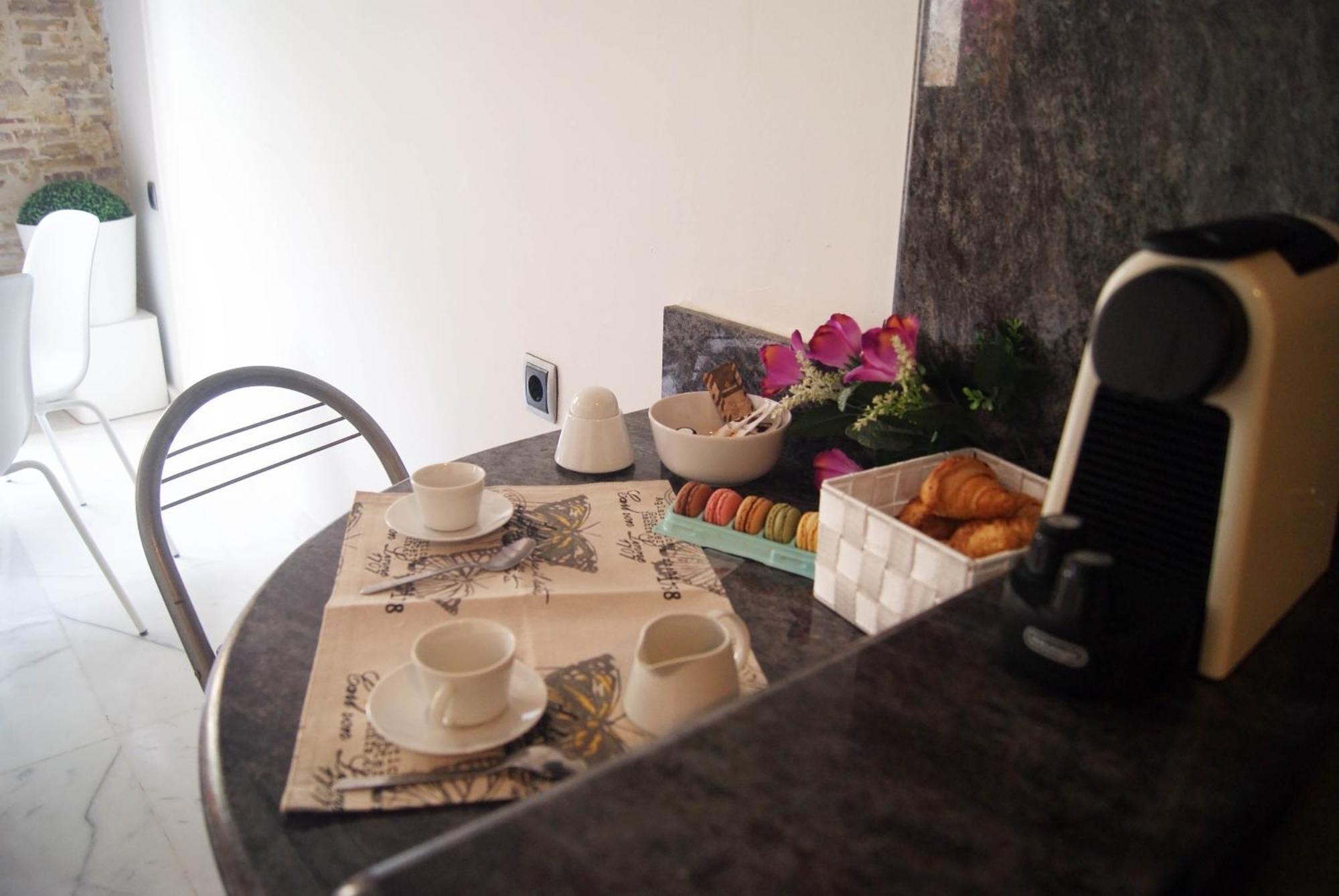 Apartamentos Centricos Barrio Del Carmen Валенсия Екстериор снимка